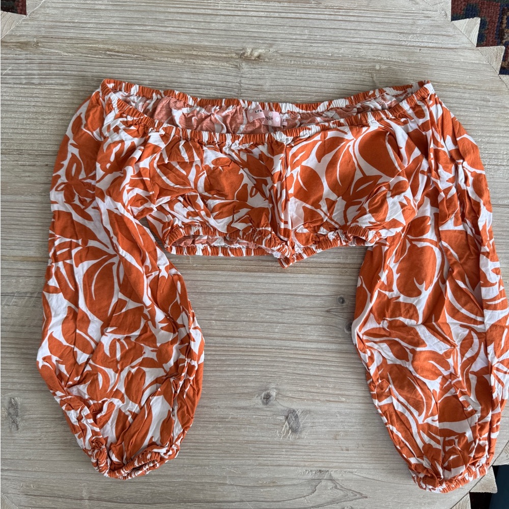 Traffic People Off-Shoulder Top
